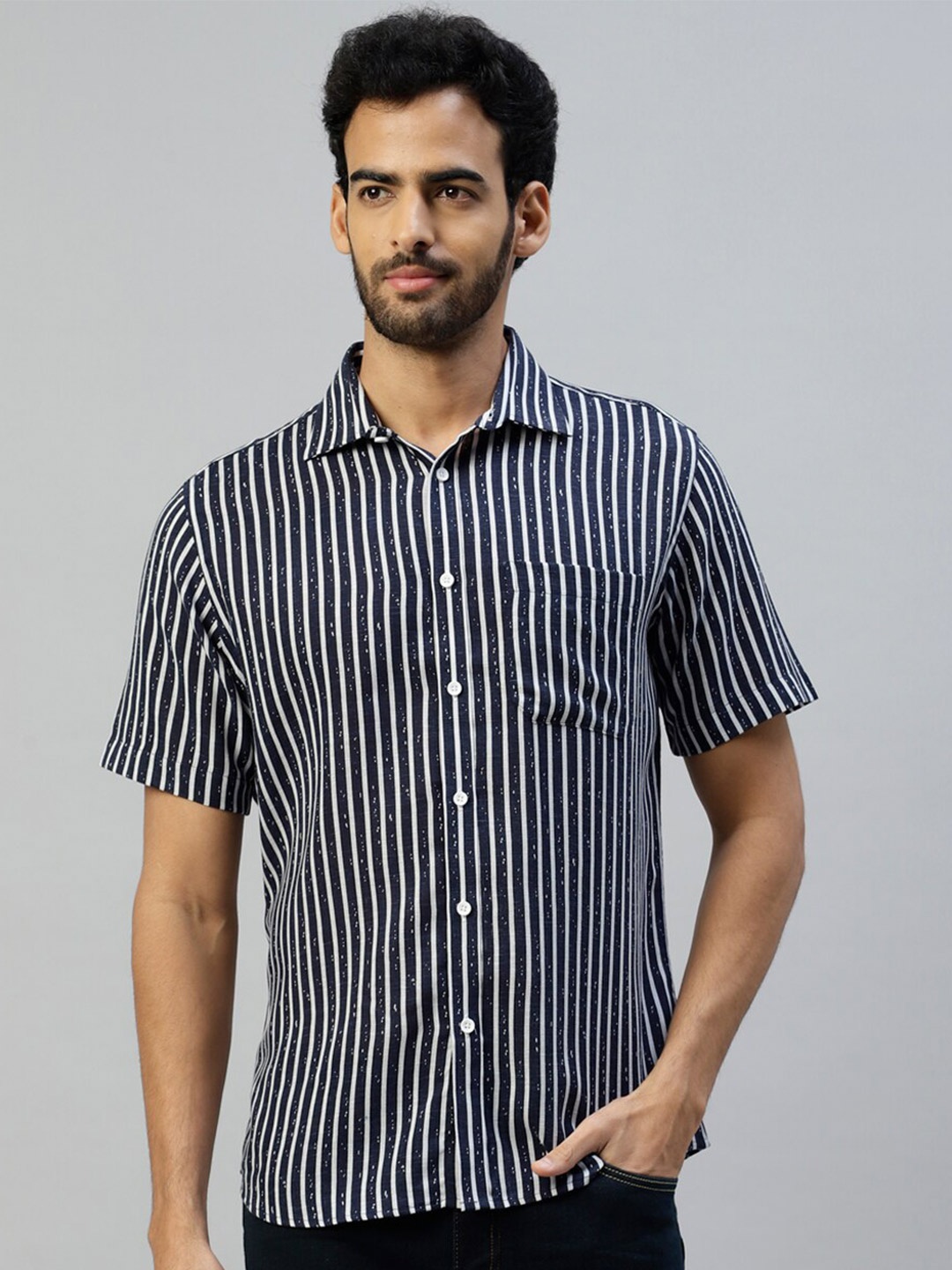 

DON VINO Men Comfort Opaque Striped Casual Shirt, Blue