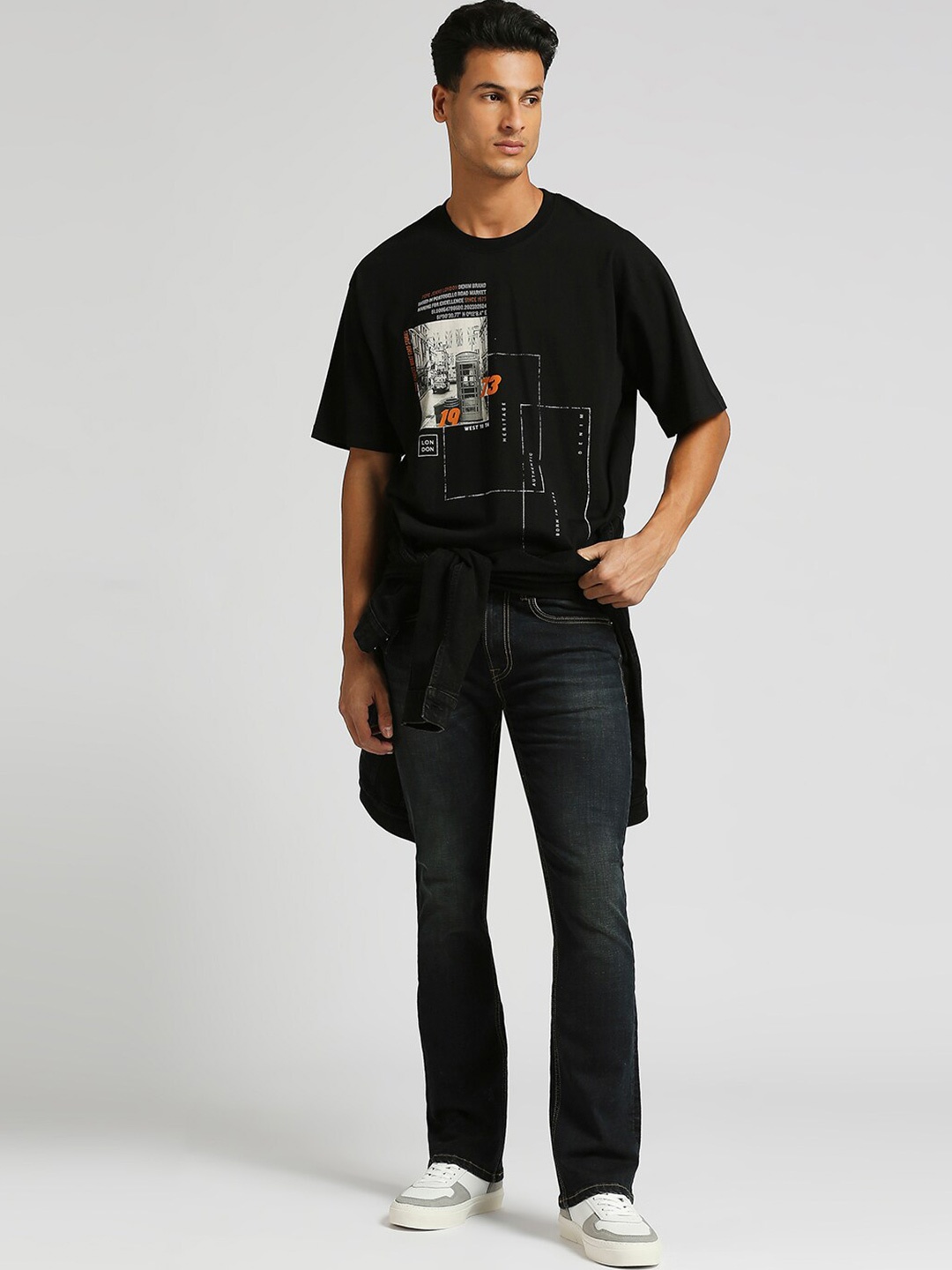 

Pepe Jeans Men Printed Pure Cotton Pockets T-shirt, Black