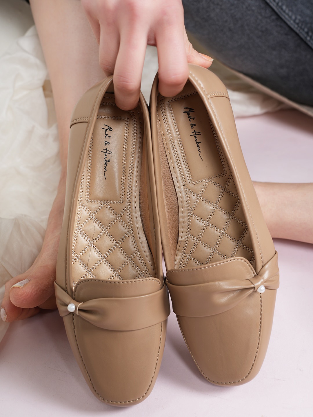 

Mast & Harbour Women Loafers, Beige