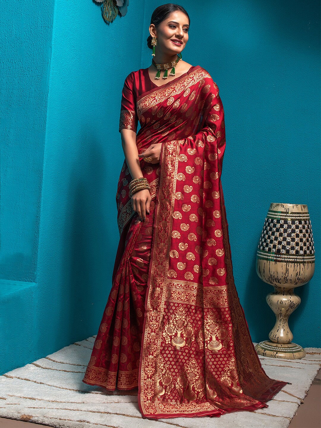 

Lilots Woven Design Zari Silk Blend Kota Saree, Red
