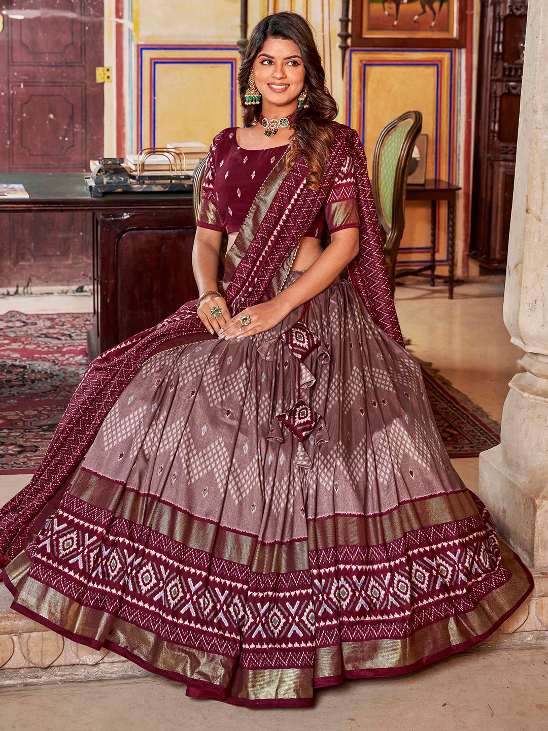 

LOOKNBOOK ART Semi-Stitched Lehenga & Unstitched Blouse With Dupatta, Maroon