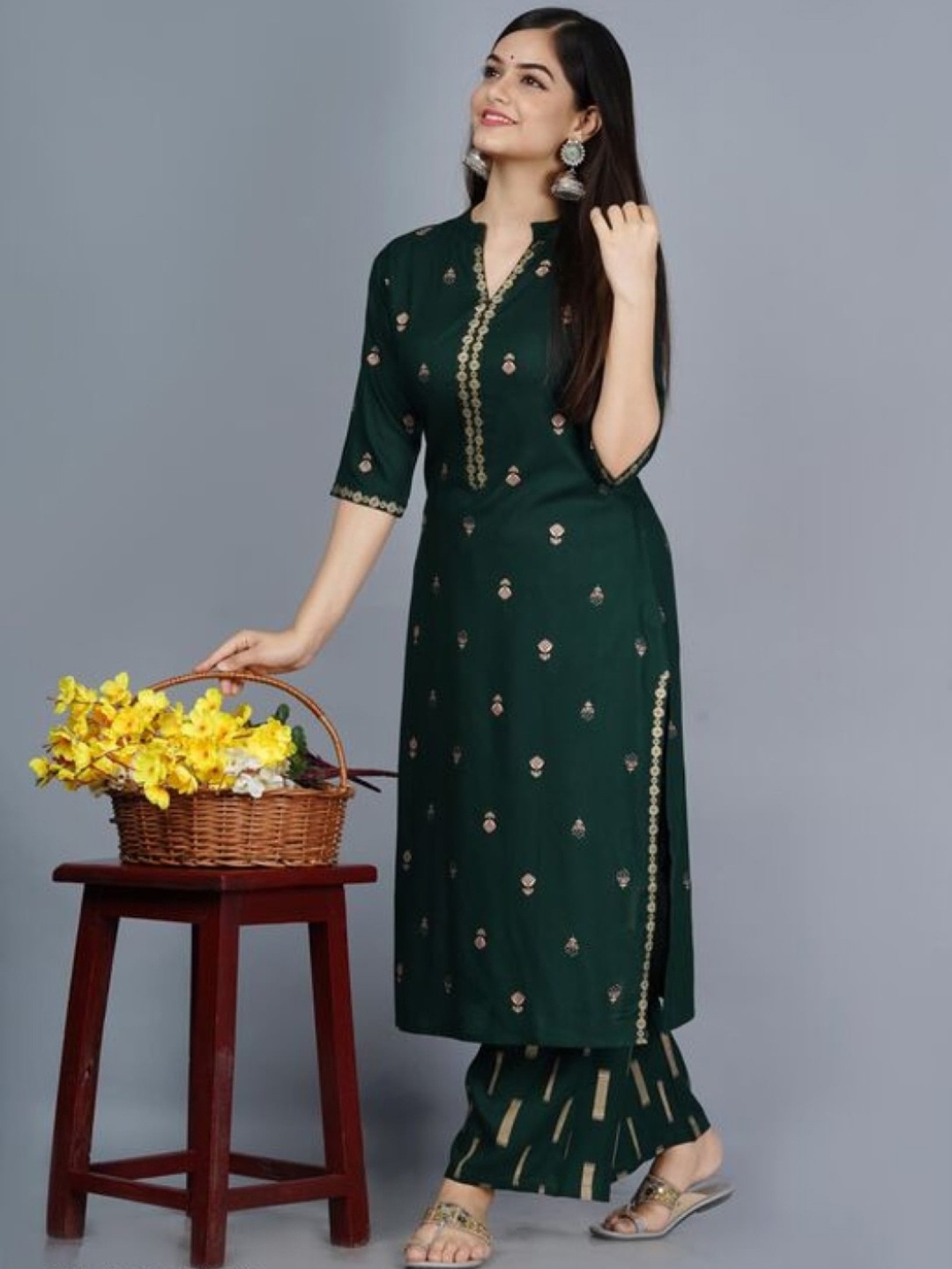 

Dress21 Women Floral Printed Regular Kurta with Palazzos, Green