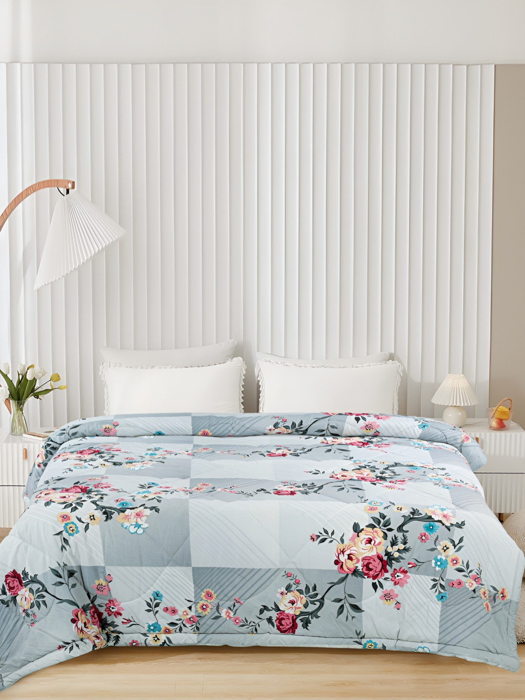 

Supreme Home Collective Grey AC Room 300 GSM Double Bed Comforter
