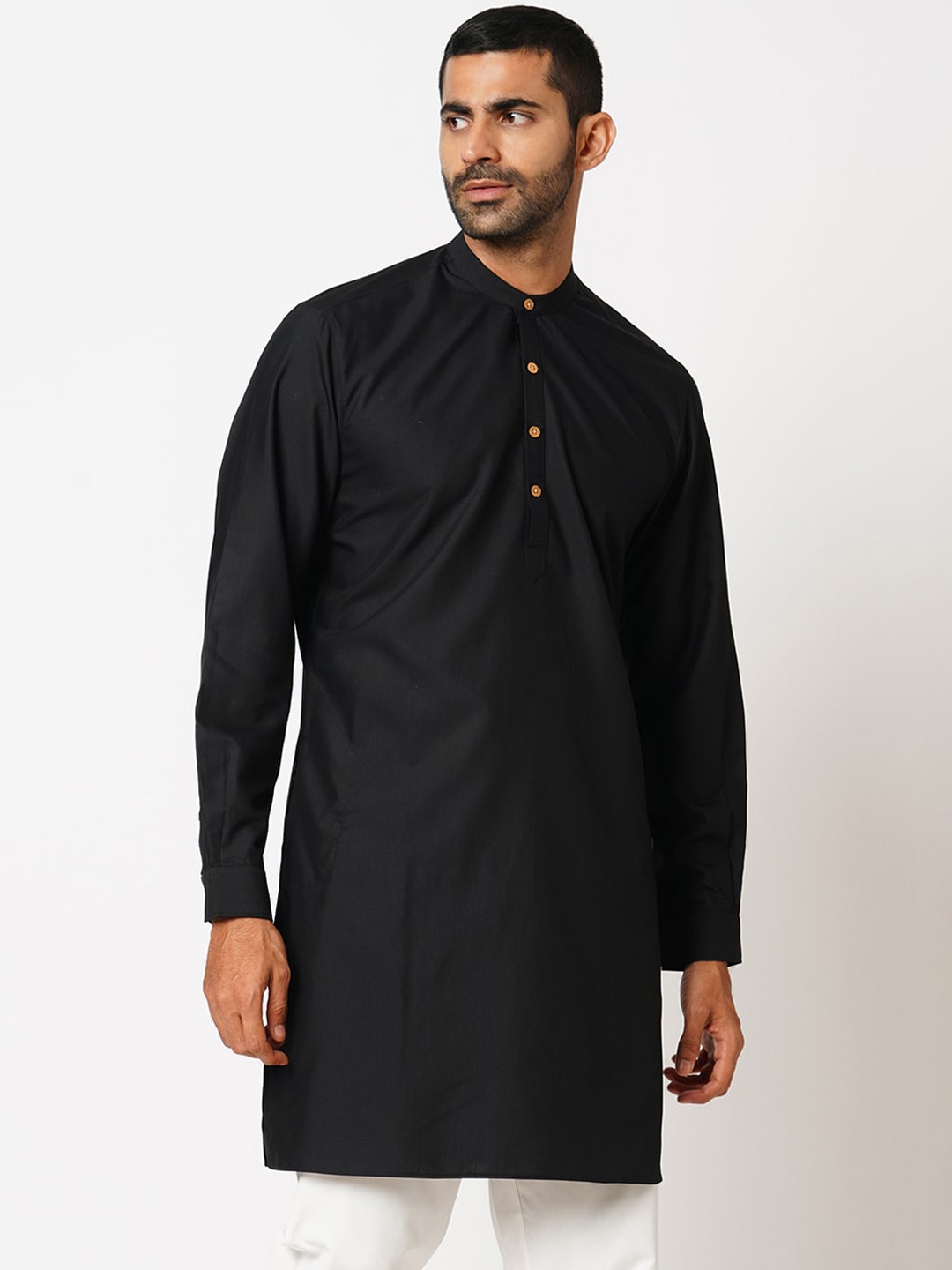 

Indivisual Clothing Men Thread Work Kurta, Black