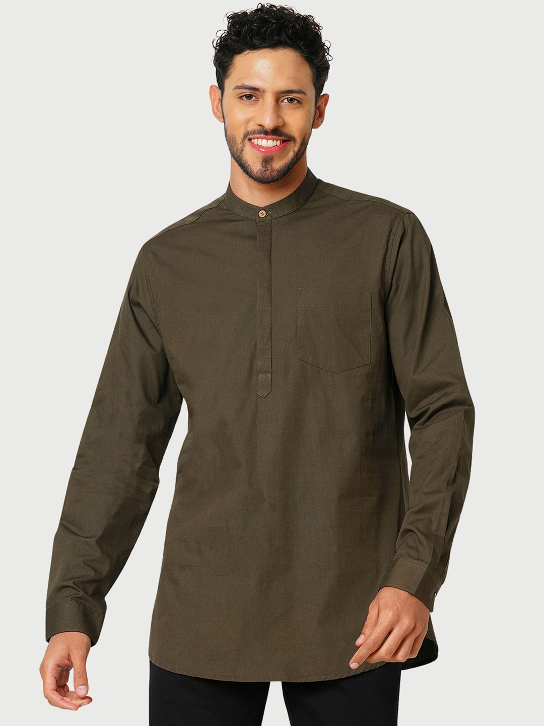 

Indivisual Clothing Men Thread Work Kurta, Green