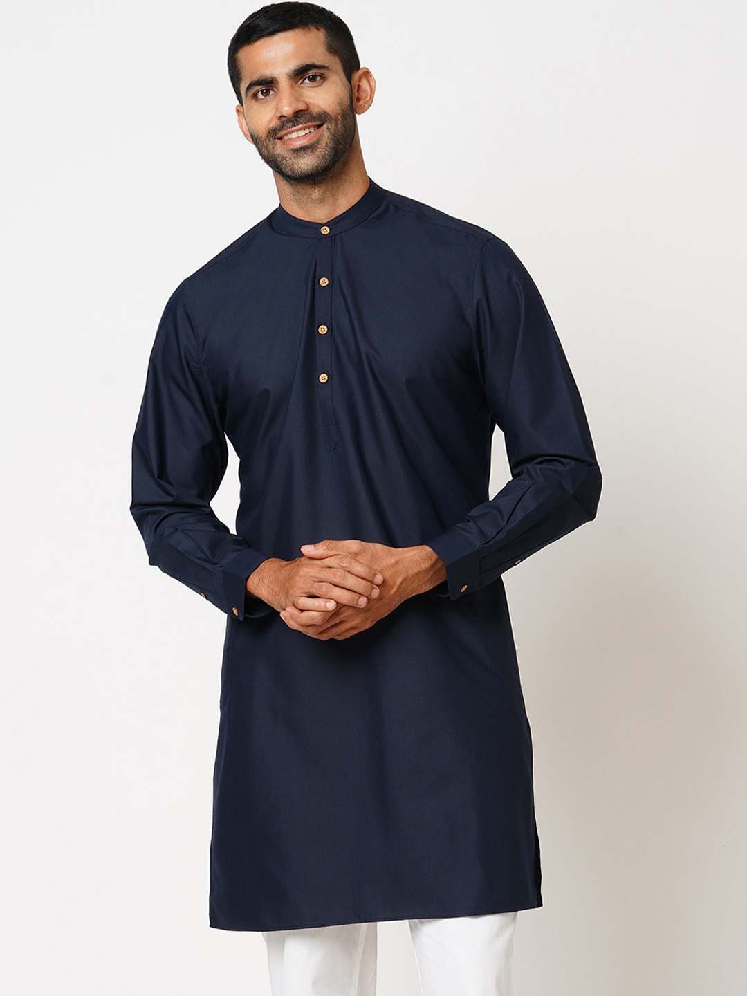 

Indivisual Clothing Men Flared Sleeves Thread Work Kurta, Blue