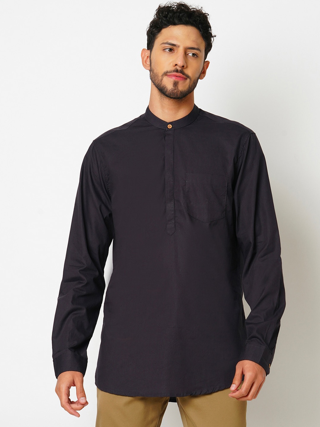 

Indivisual Clothing Men Thread Work Kurta, Grey