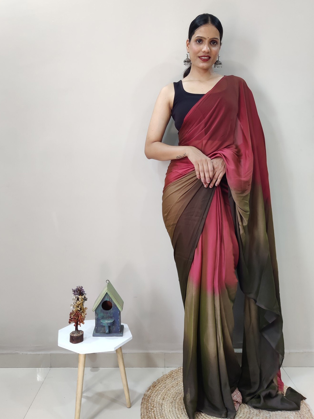 

LeeliPeeri Designer Ombre Pure Georgette Saree, Red