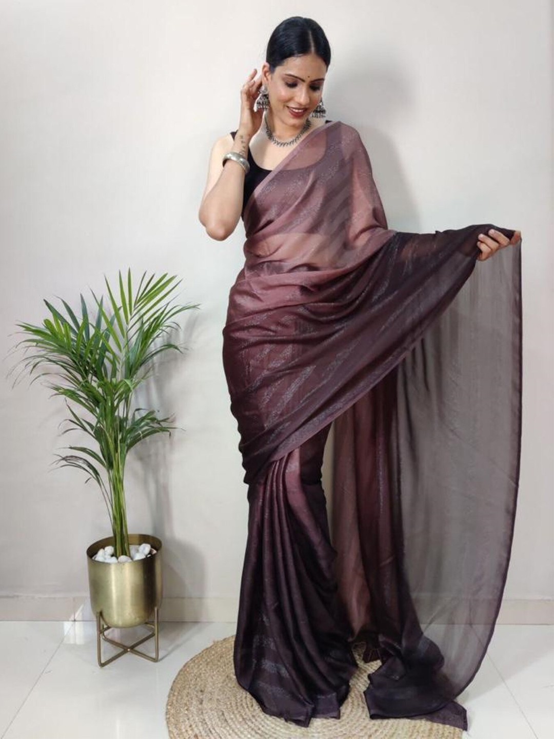 

LeeliPeeri Designer Striped Pure Georgette Saree, Brown