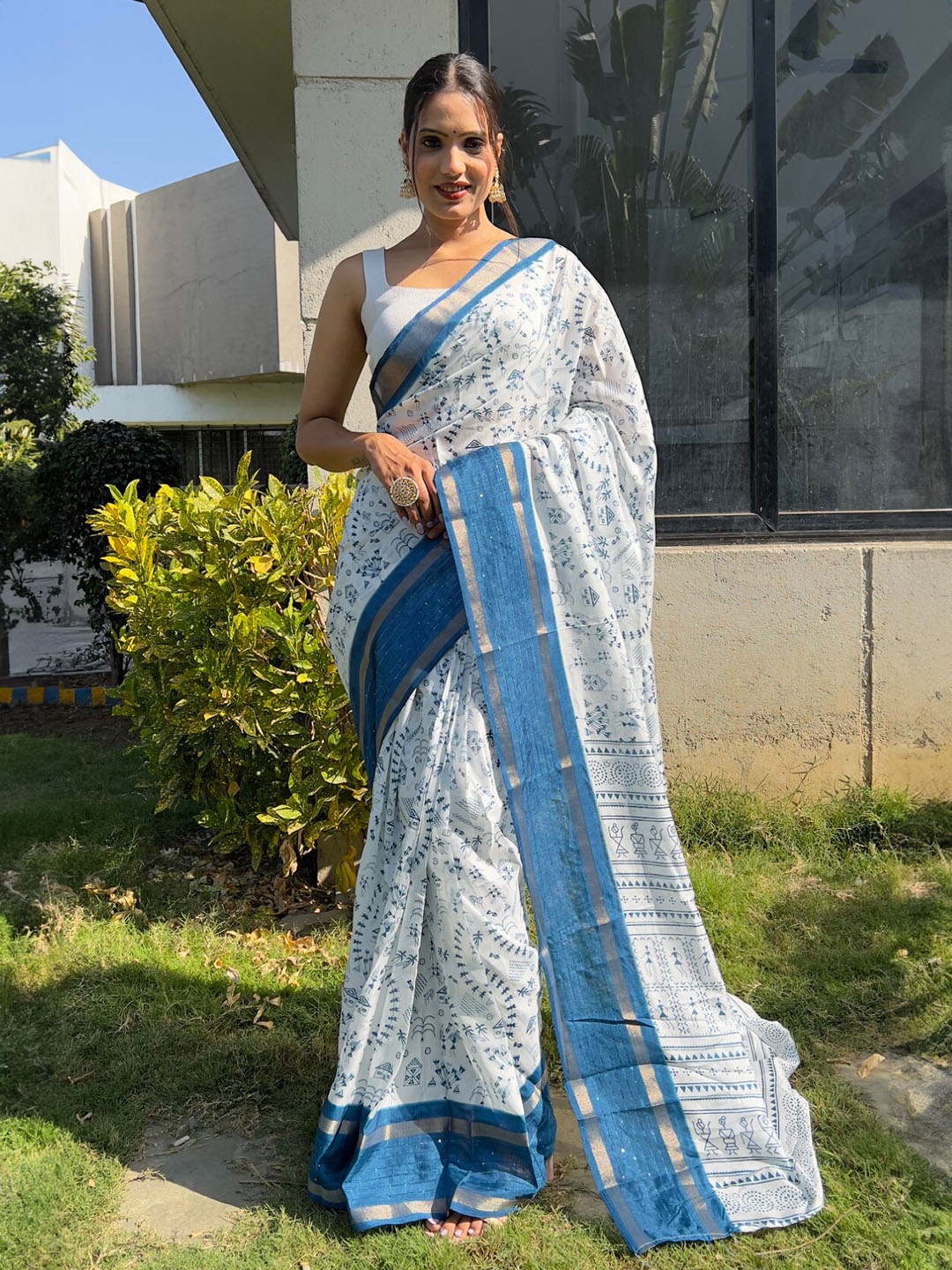 

LeeliPeeri Designer Warli Zari Silk Cotton Saree, Blue