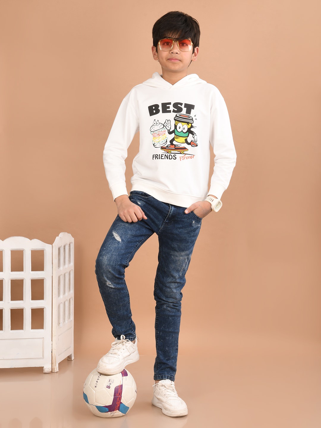 

LilPicks Boys Printed Hooded Sweatshirt, Off white