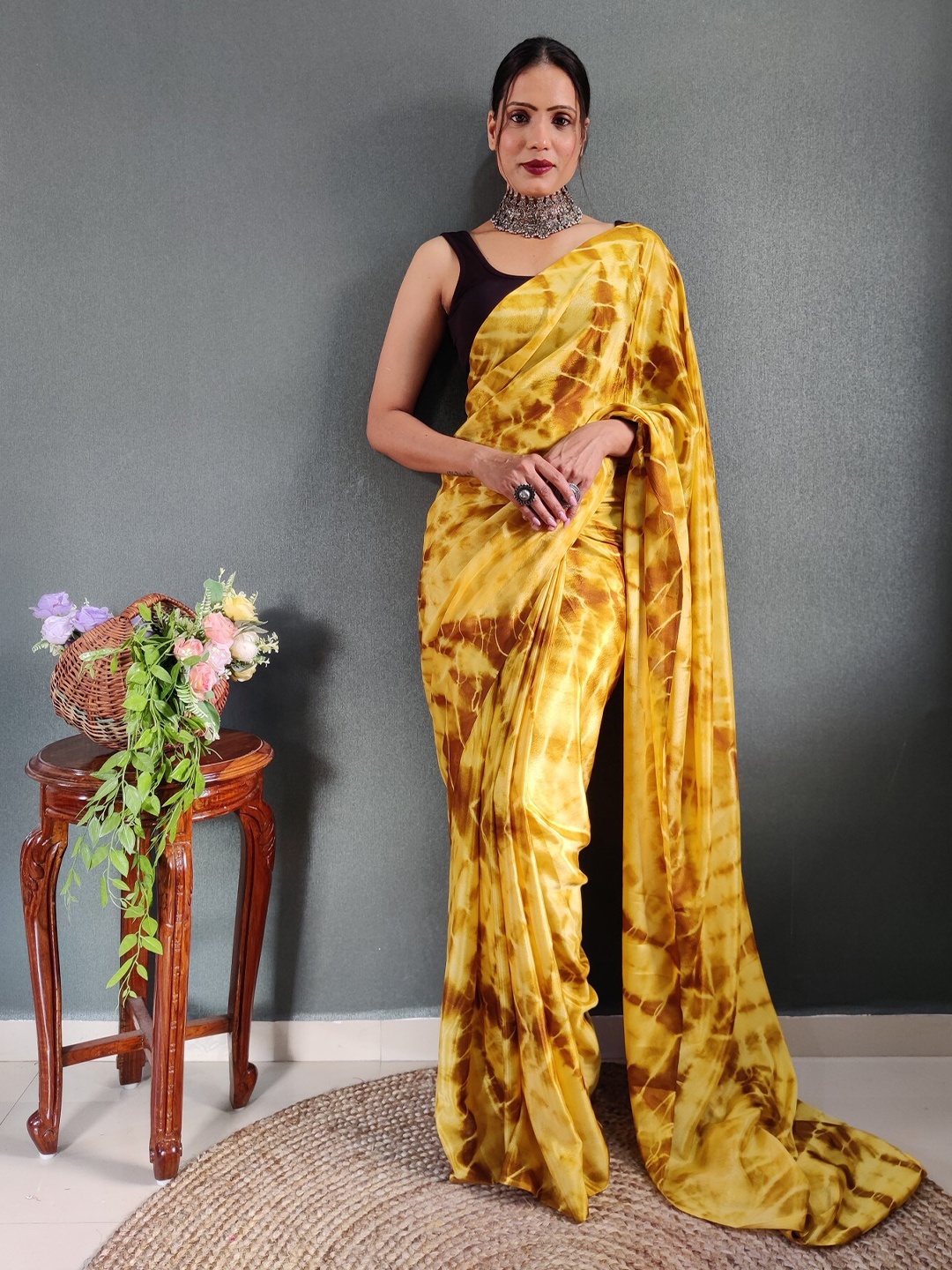 

LeeliPeeri Designer Poly Chiffon Saree, Yellow