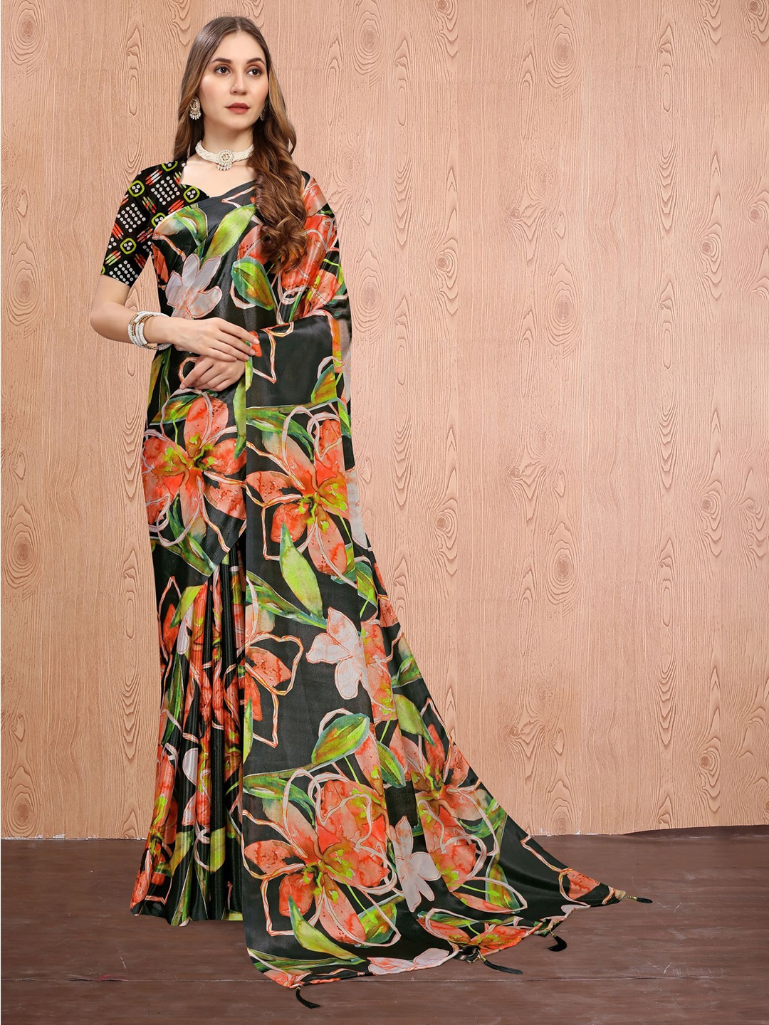 

VIRICA Floral Satin Saree, Black