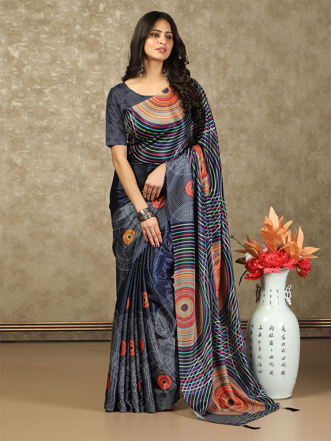 

VIRICA Satin Saree, Black