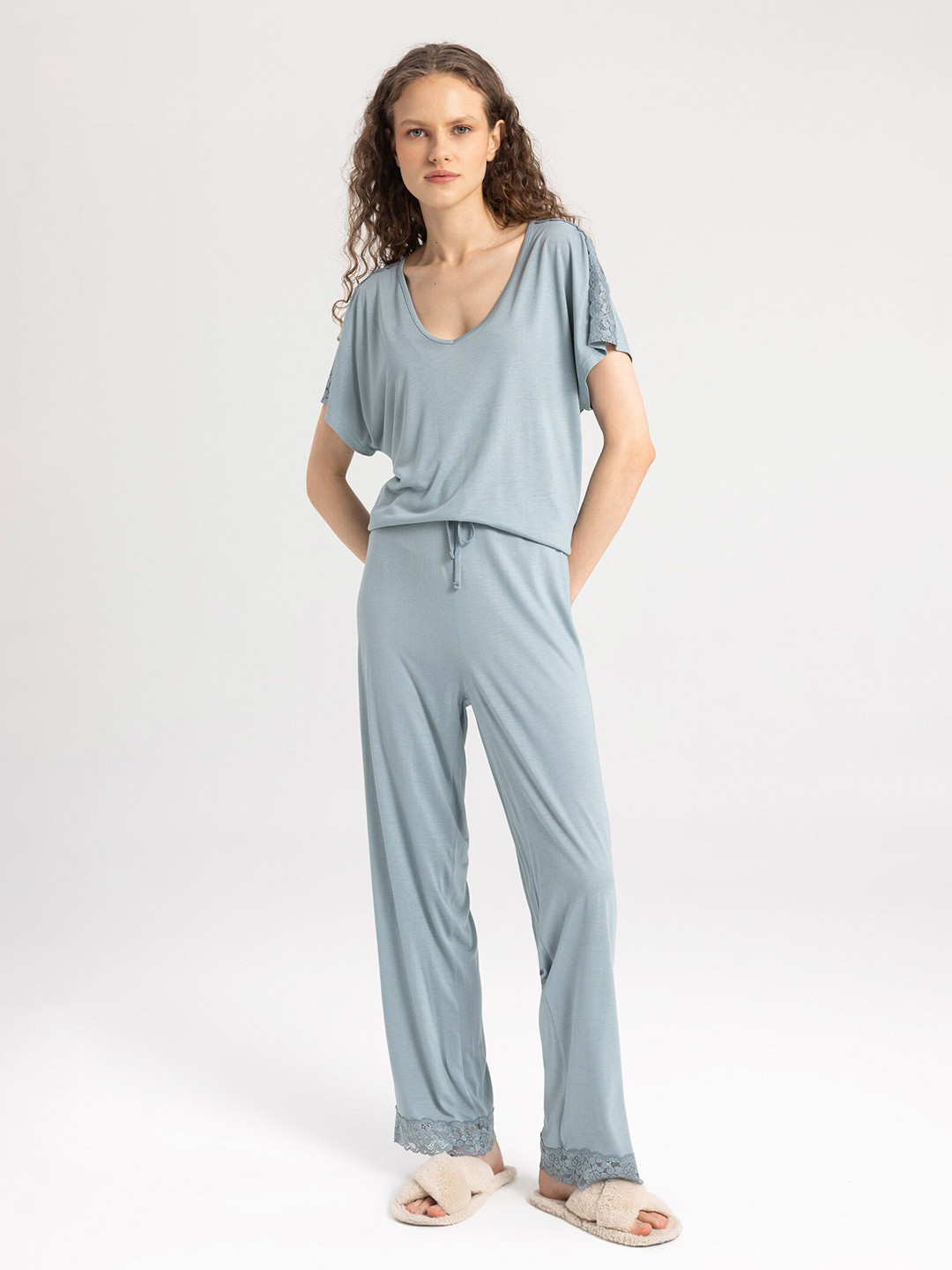 

DeFacto Extended Sleeves Top & Pyjama, Grey