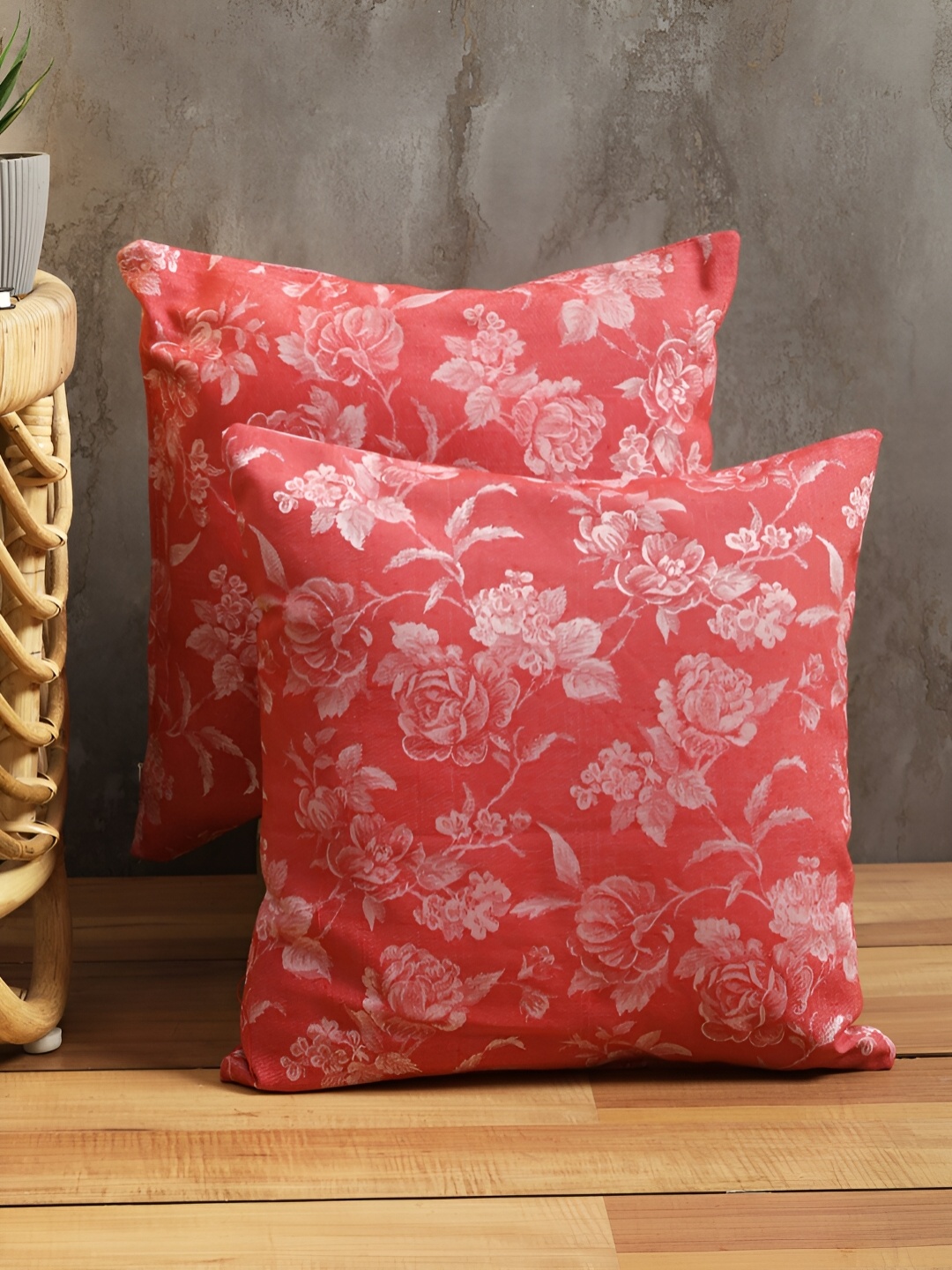 

ROMEE Pink & White Set of 2 Floral Square Cushion Covers