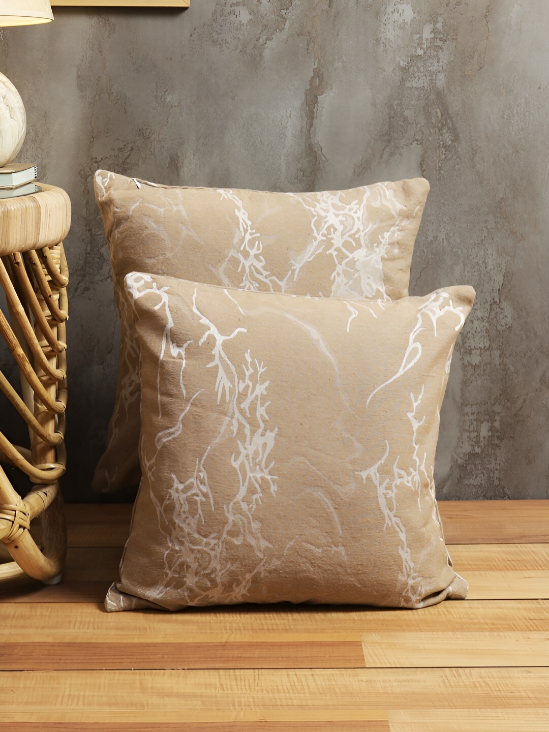 

ROMEE Beige & White Set of 2 Abstract Square Cushion Covers