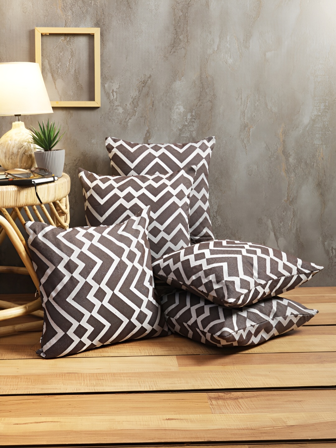

ROMEE Brown & White Set of 5 Geometric Square Cushion Covers