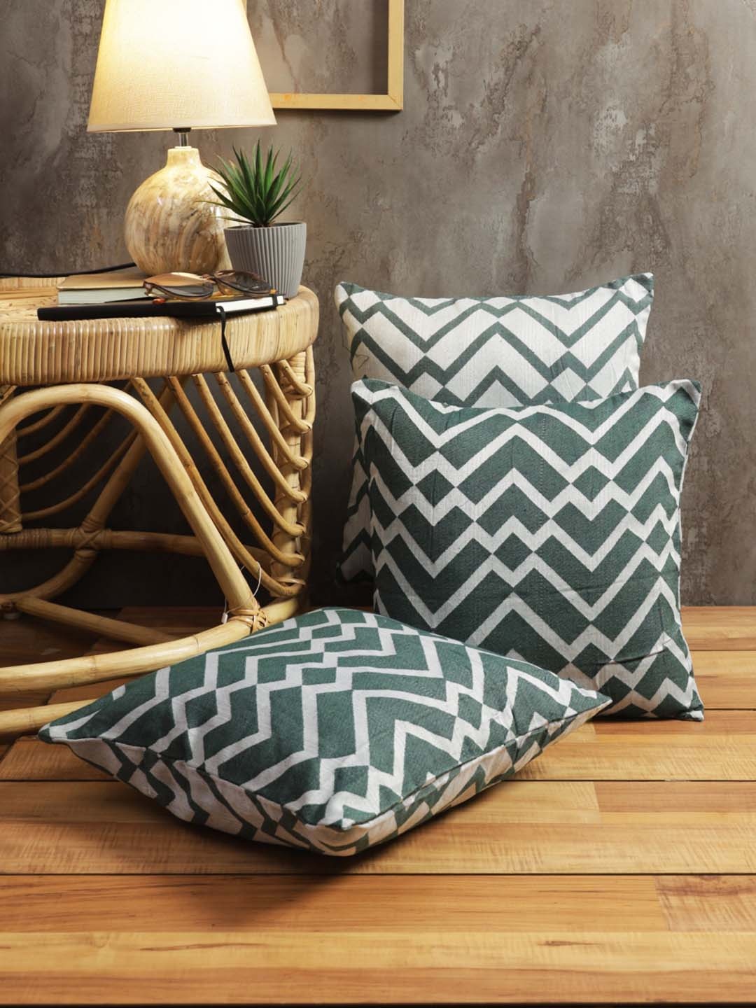 

ROMEE Green Set of 3 Geometric Square Cushion Covers