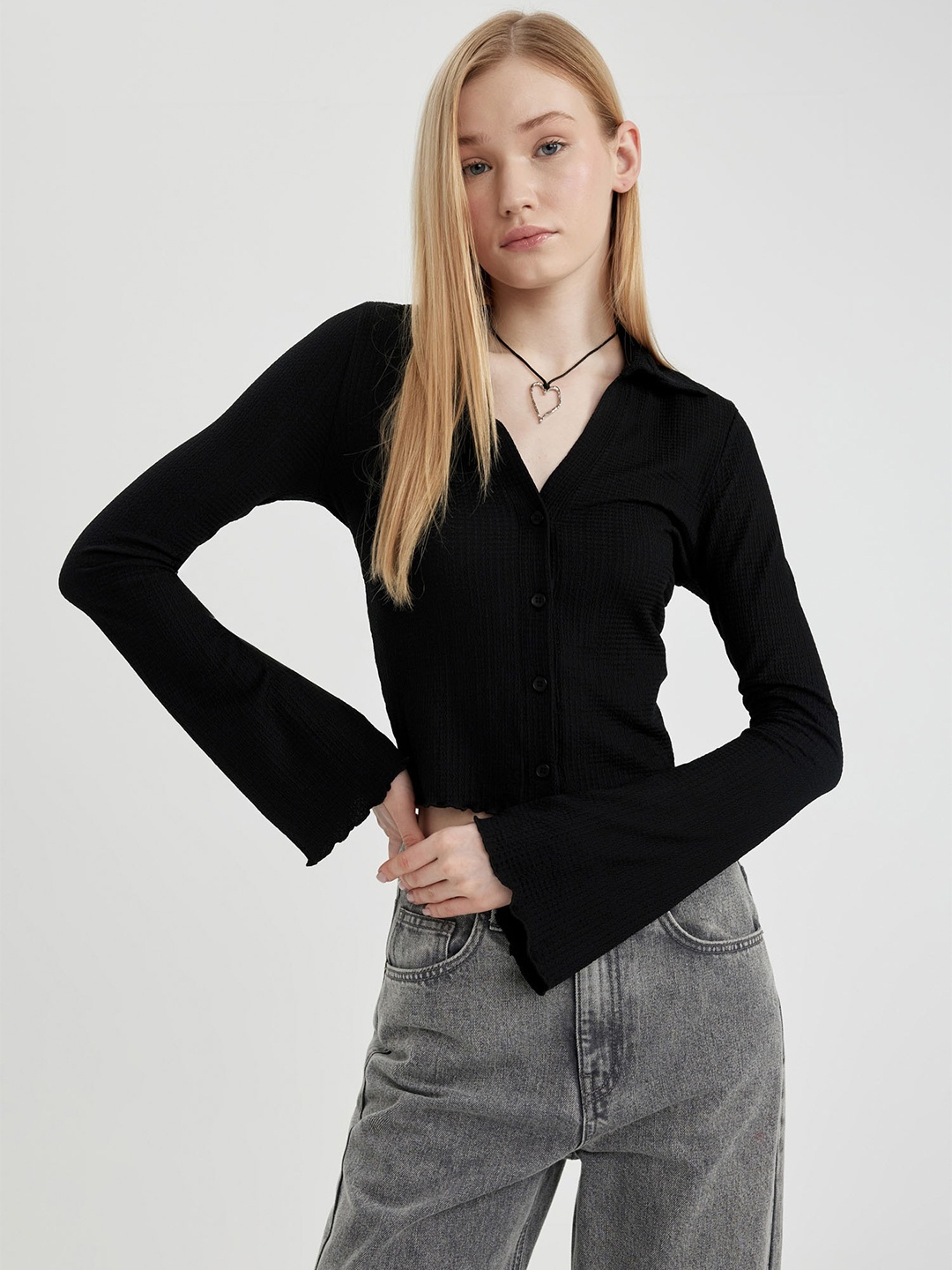 

DeFacto Women Opaque Casual Shirt, Na