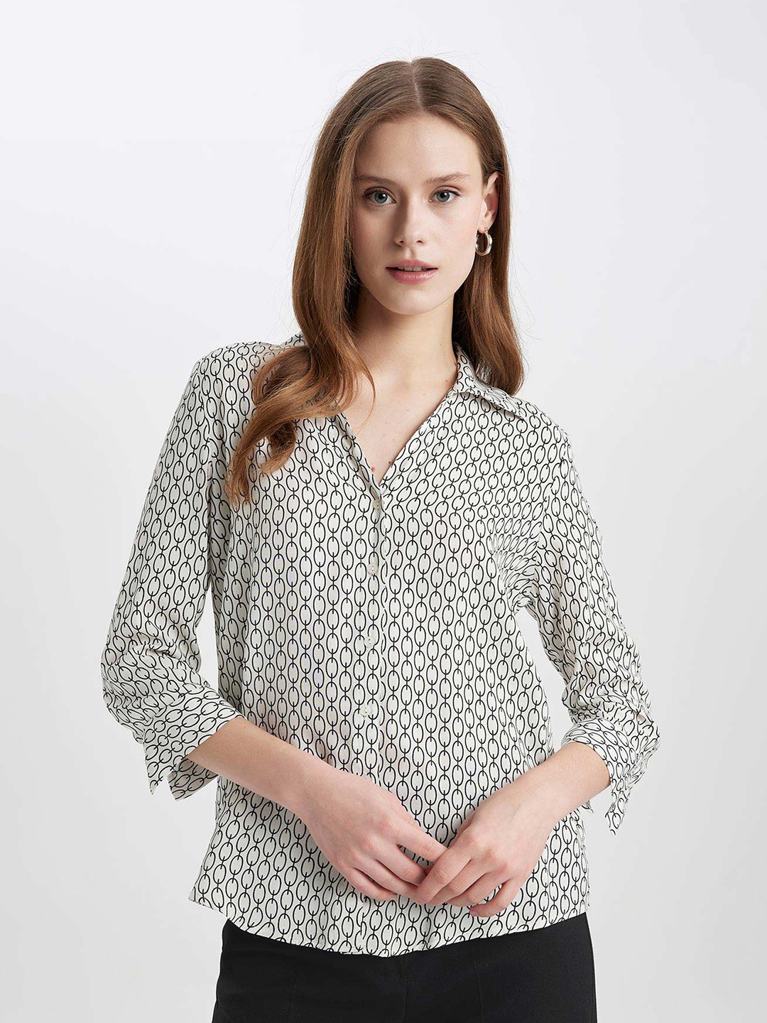 

DeFacto Women Opaque Printed Casual Shirt, Na