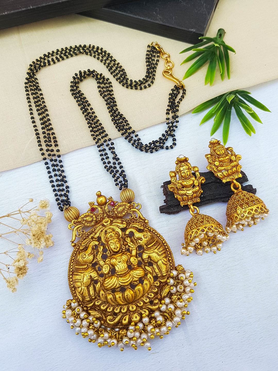 

GRIIHAM Gold-Plated AD-Studded & Beaded Jewellery Set