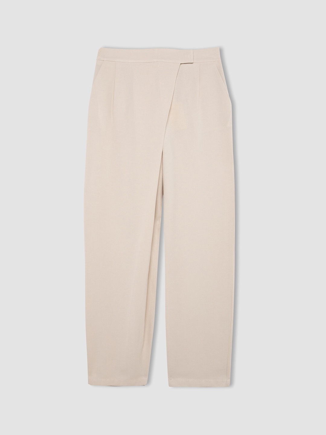 

DeFacto Women Trousers, Na