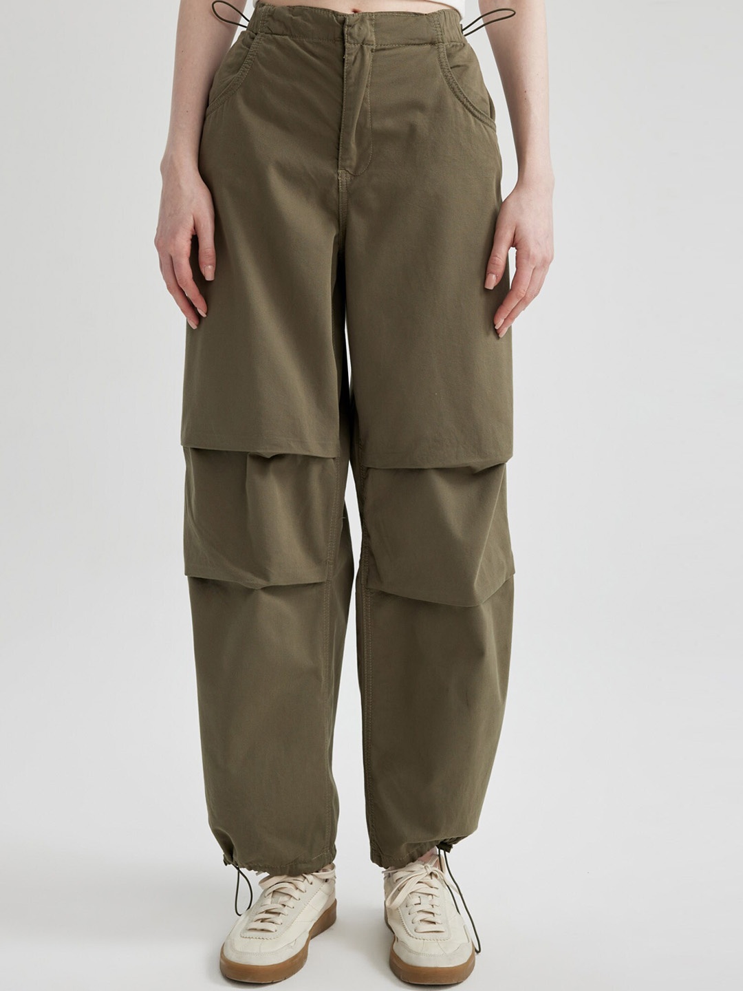

DeFacto Women Trousers, Na
