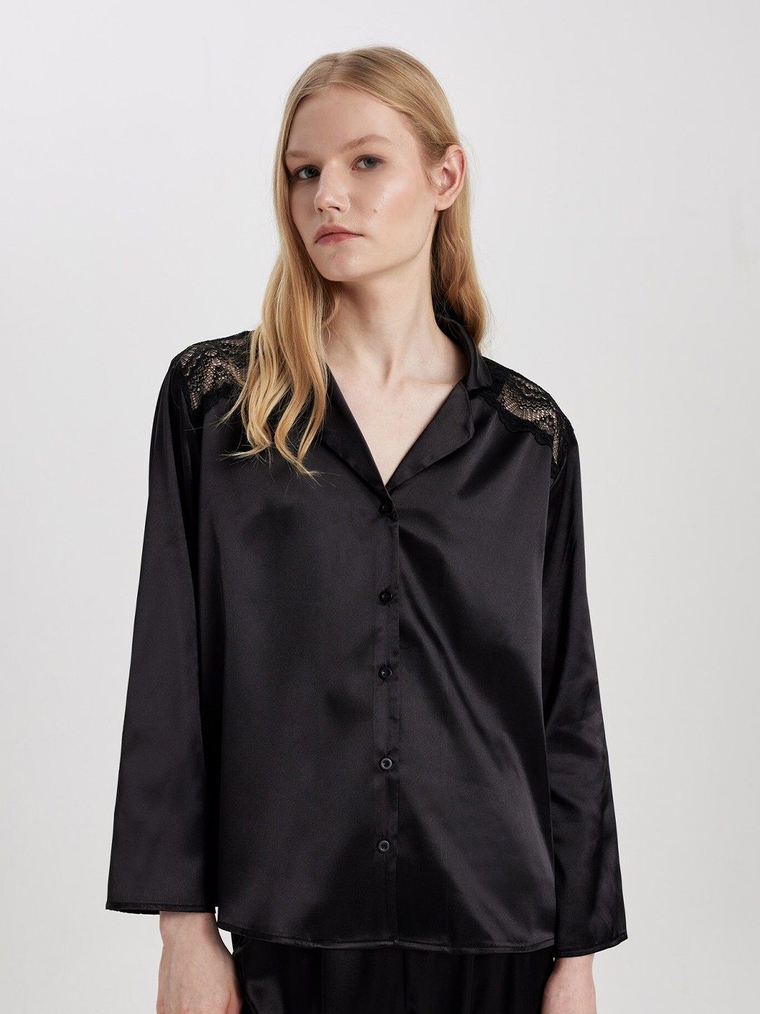 

DeFacto Shirt Style Top, Na
