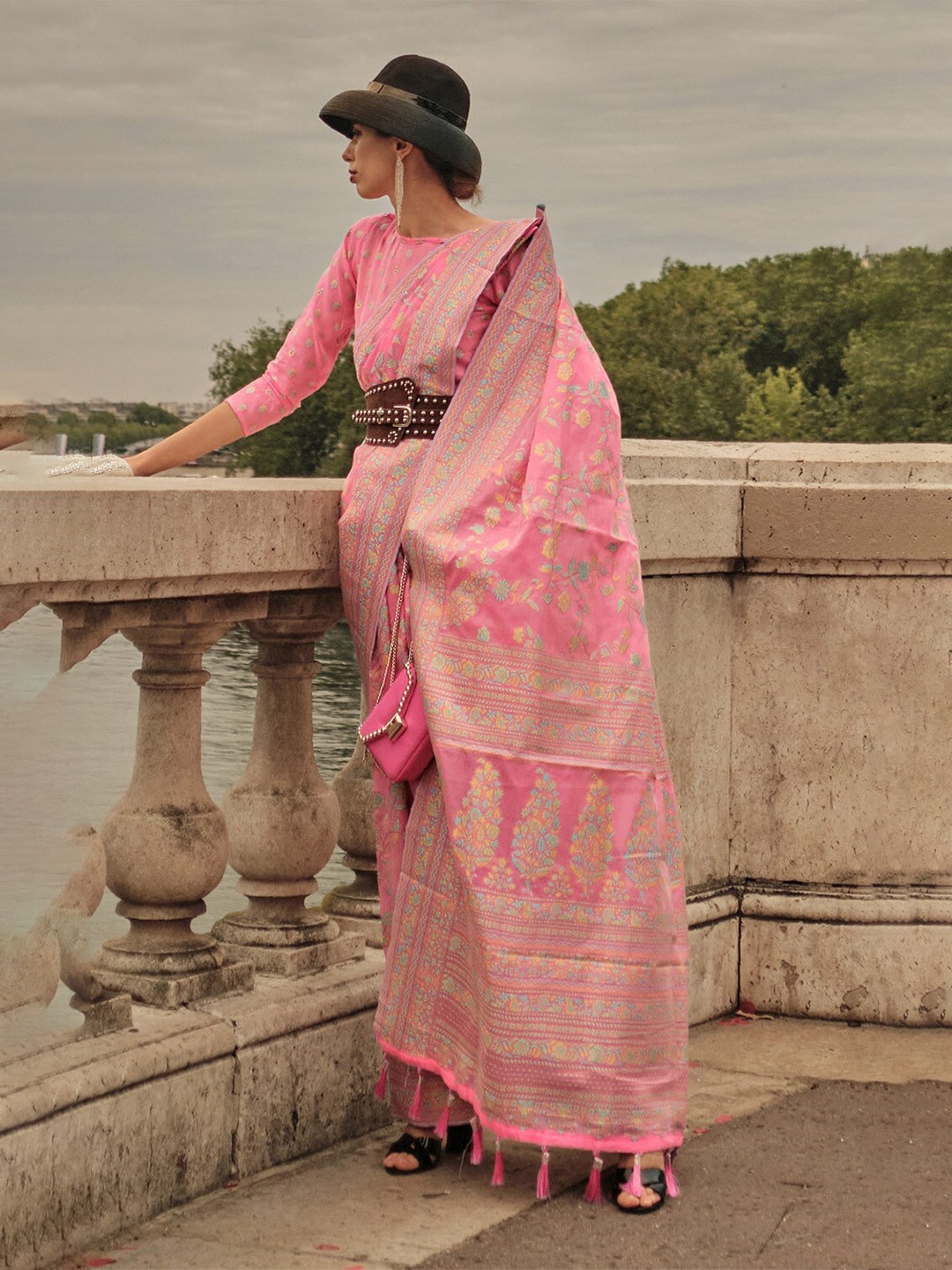 

DEVATITHI Floral Organza Saree, Pink