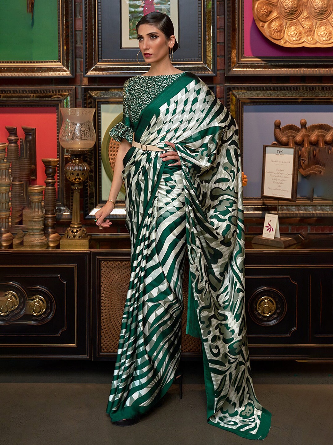 

DEVATITHI Striped Silk Blend Saree, Green