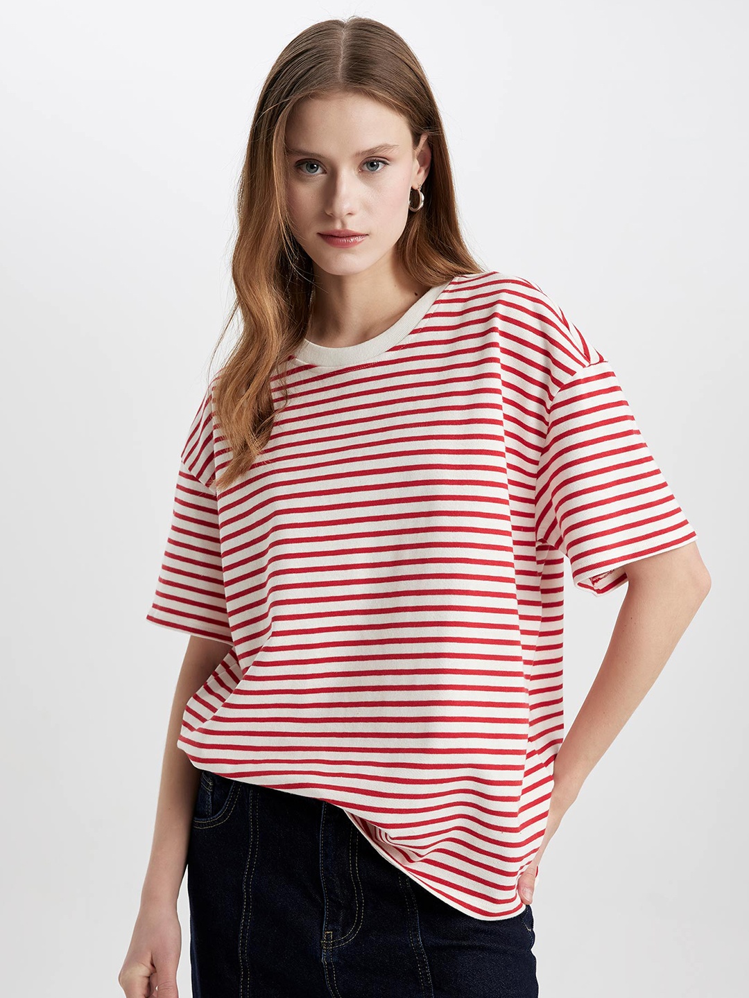 

DeFacto Women Striped Drop-Shoulder Sleeves Pockets T-shirt, Na