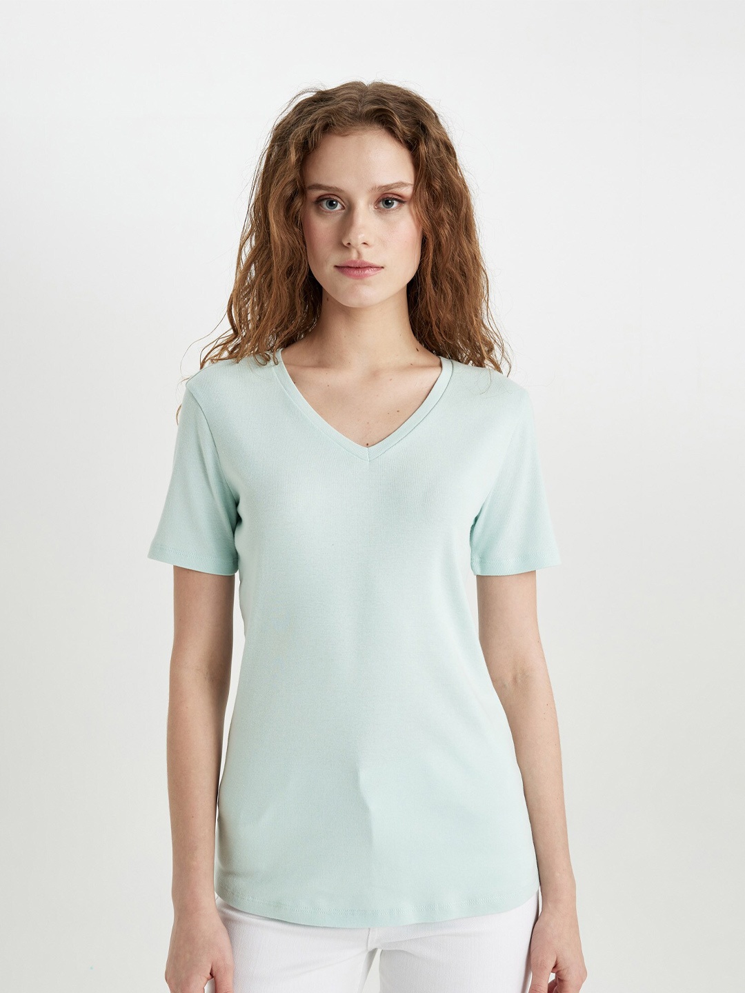 

DeFacto Women V-Neck Pockets T-shirt, Na