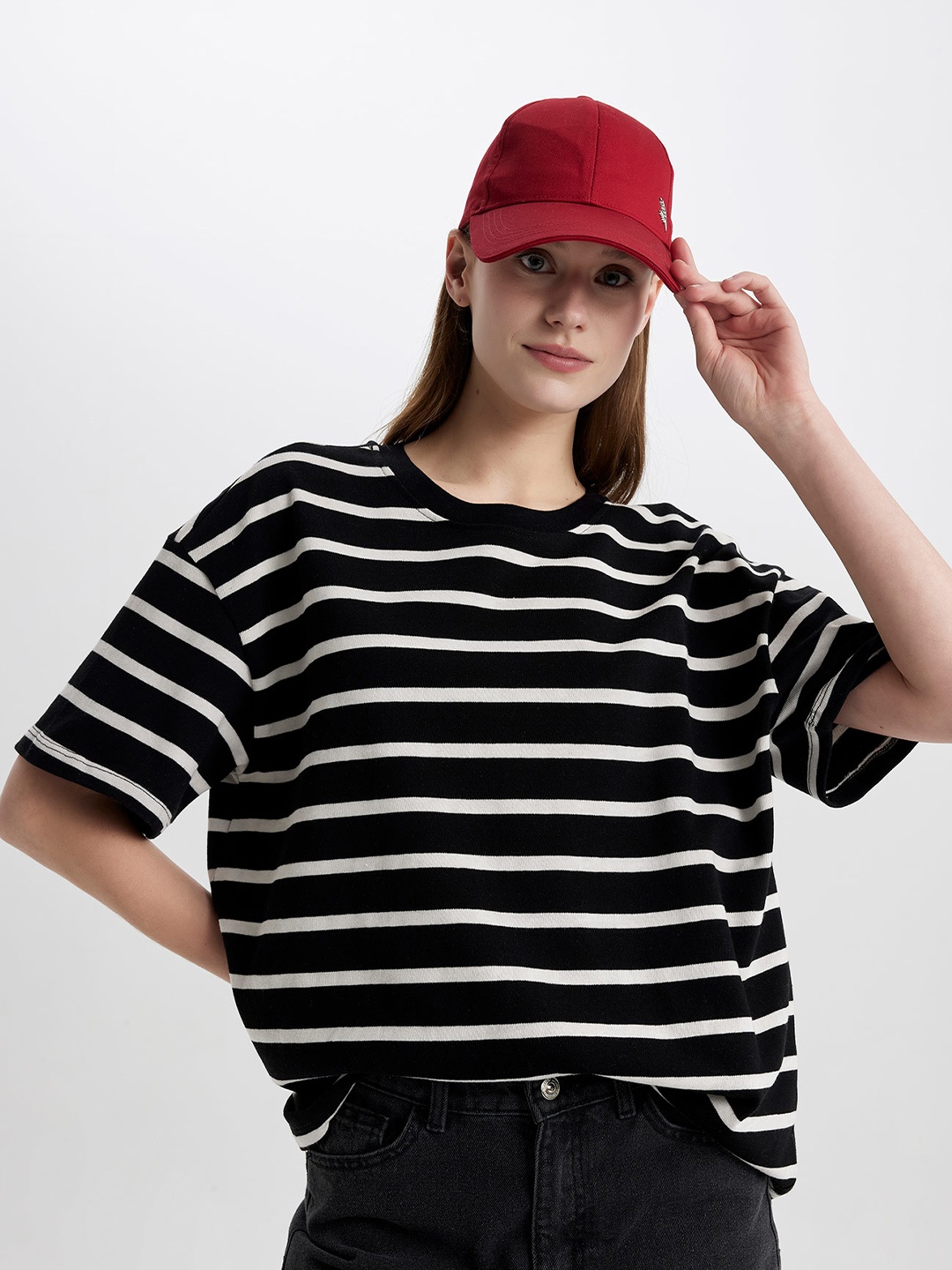 

DeFacto Women Striped Monochrome Pockets T-shirt, Na