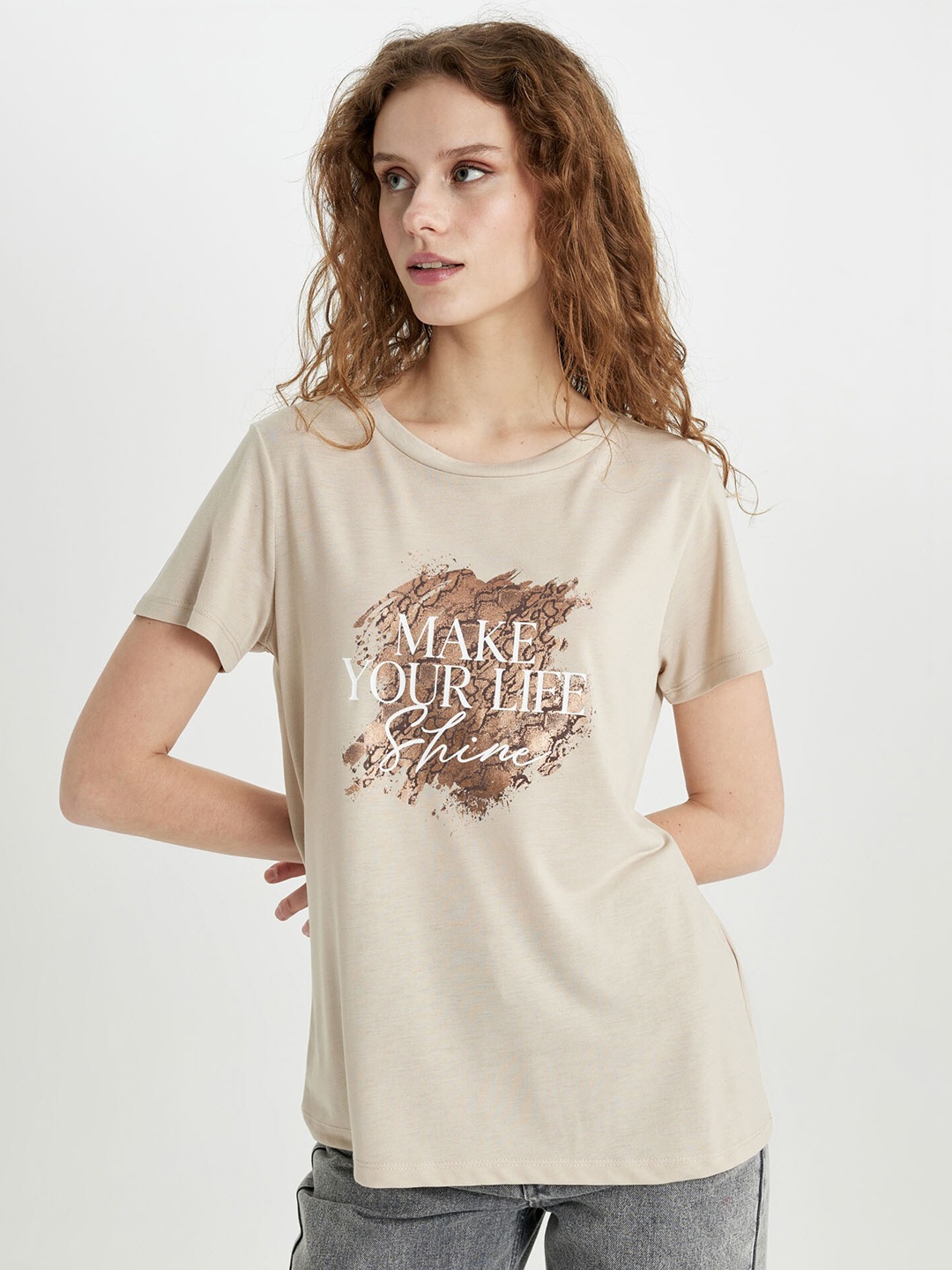 

DeFacto Women Typography Printed Extended Sleeves Applique T-shirt, Na