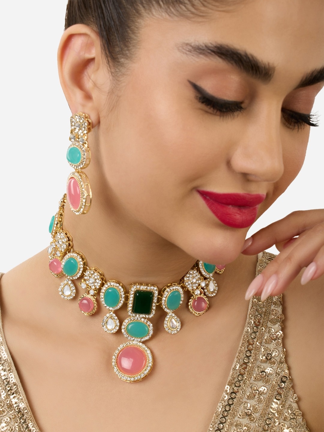 

Zaveri Pearls Gold-Plated Stone Studded Jewellery Set