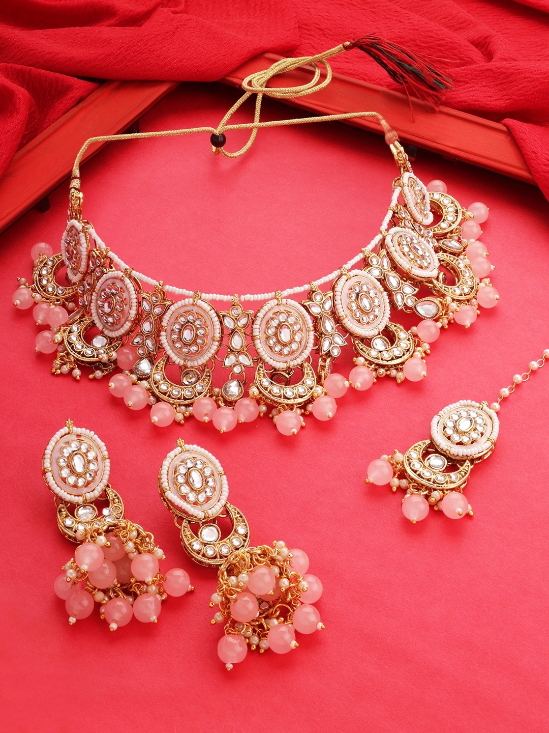 

Zaveri Pearls Gold-Plated Kundan-Studded & Beaded Meenakari Choker Jewellery Set