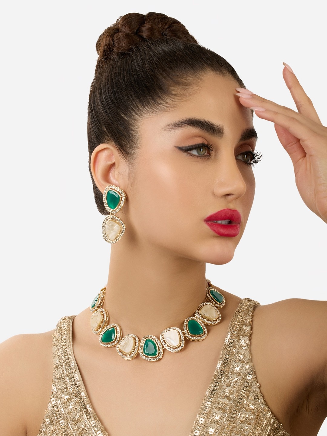 

Zaveri Pearls Gold-Plated Stone Studded Jewellery Set