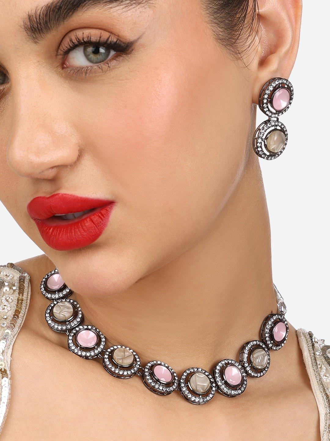 

Zaveri Pearls Silver-Plated Stone Studded Jewellery Set