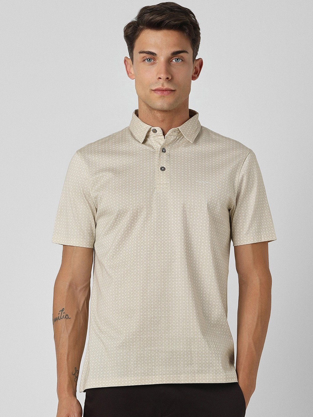 

Van Heusen Men Polo Collar Pockets T-shirt, Beige