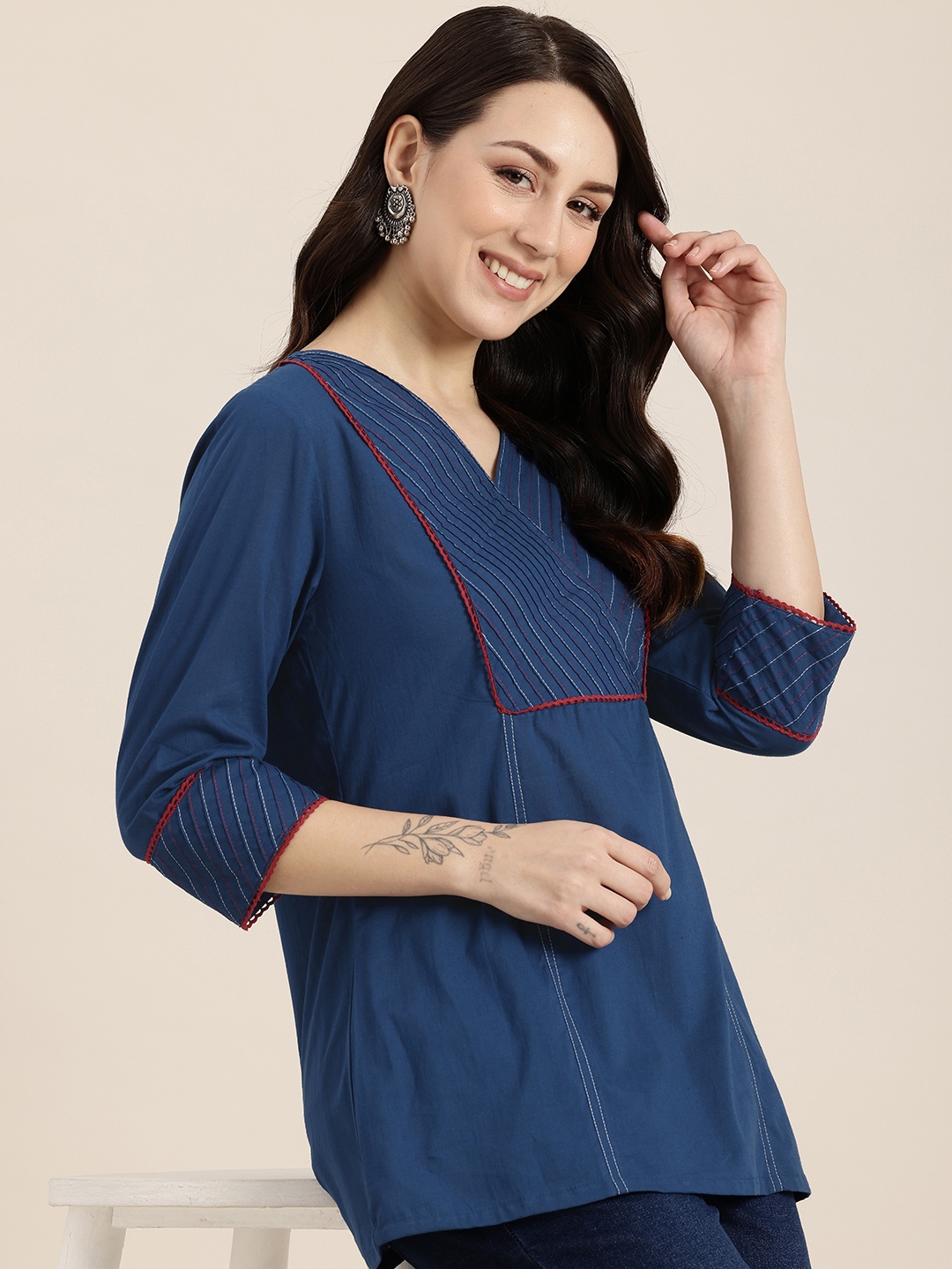 

HERE&NOW V-Neck Gathered Detailed Pure Cotton Kurti, Navy blue