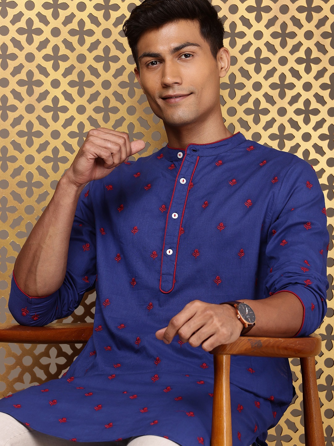 

House of Pataudi Jashn Pure Cotton Embroidered Thread Work Floral Kurta, Blue