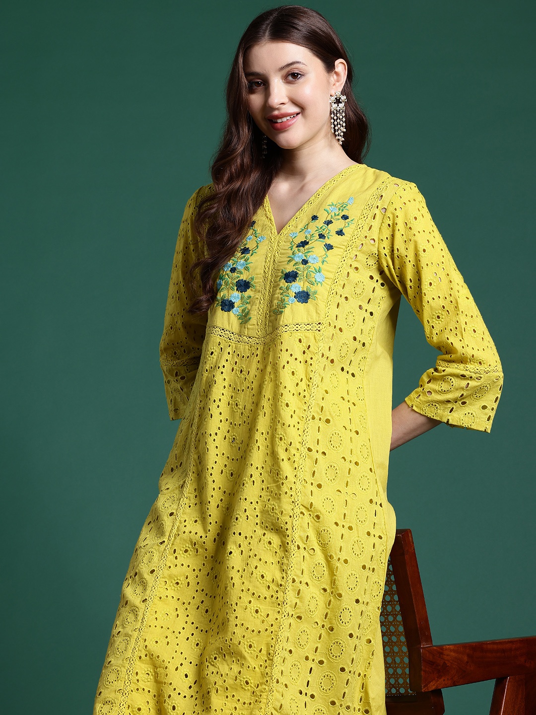 

Sangria Pure Cotton Schiffli Detail Kurta Set, Mustard
