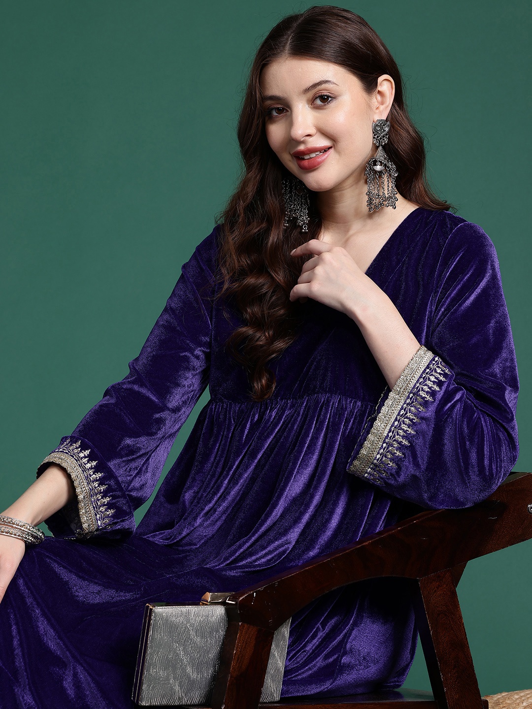 

Sangria Velvet Empire Kurta with Trousers, Violet