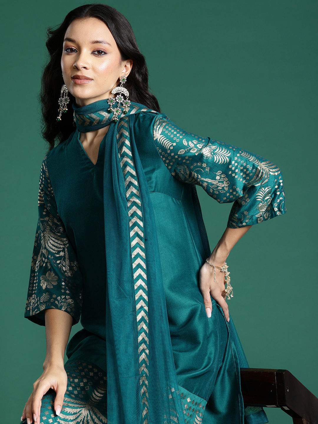 

Sangria Ethnic Motifs Printed Regular Kurta with Trousers & With Dupatta, Teal