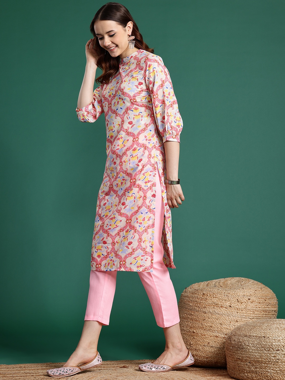 

Sangria Ethnic Motifs Printed Kurta Set, Pink