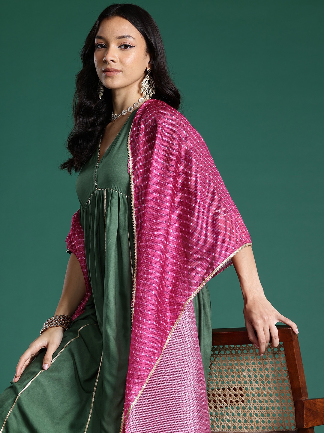 

Sangria Gotta Patti Detail Empire Kurta Set With Striped Dupatta, Green