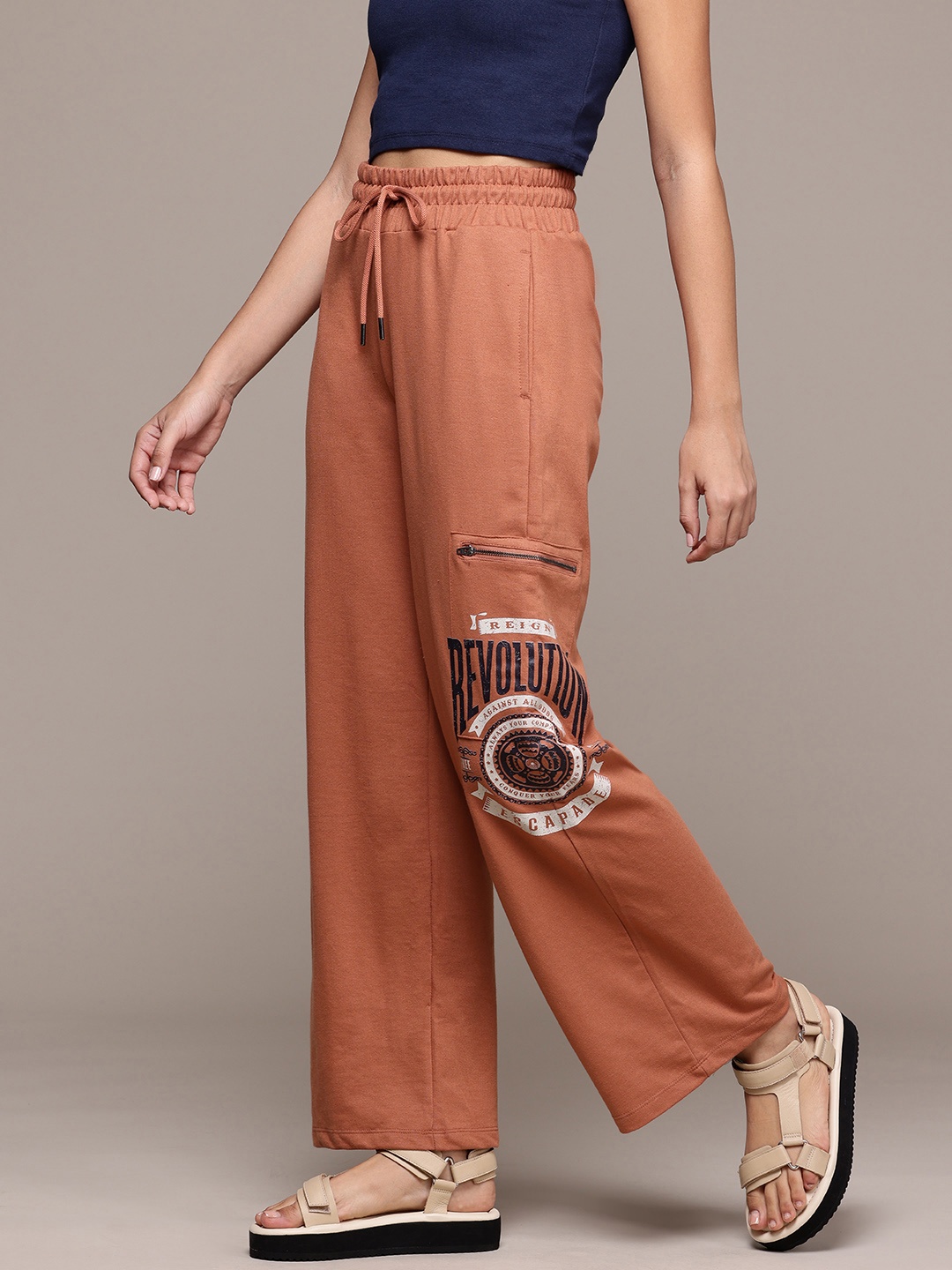 

The Roadster Lifestyle Co. Women Printed Cargo-Style Track Pants, Rust