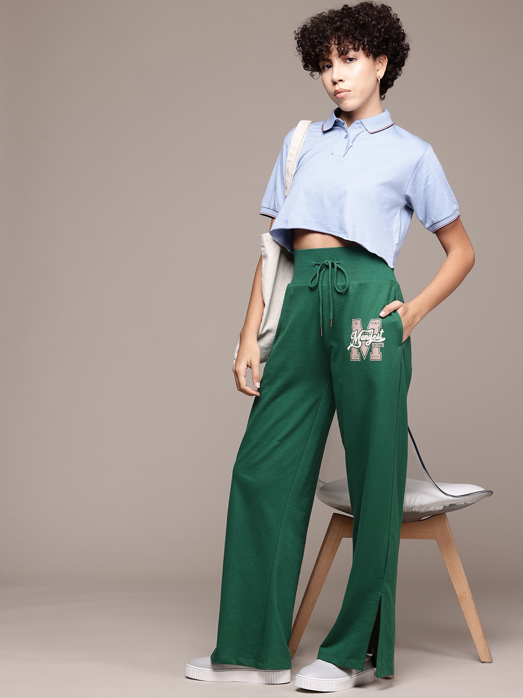 

The Roadster Lifestyle Co. Women Print Detail Slit Track Pants, Green