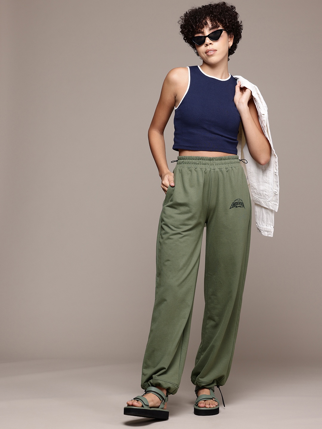 

The Roadster Lifestyle Co. Women Lifestyle Joggers with Toggle, Olive
